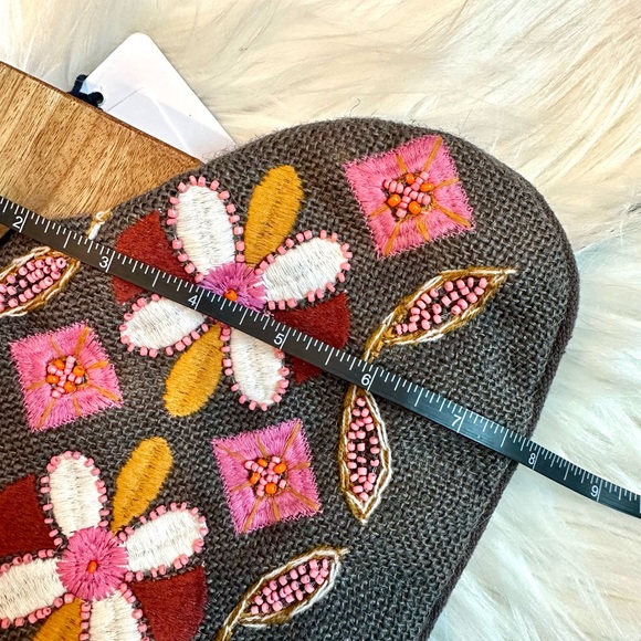 •NWT• chloe and lex charcoal stitched beaded/embroidered celebration clutch - Picture 12 of 12